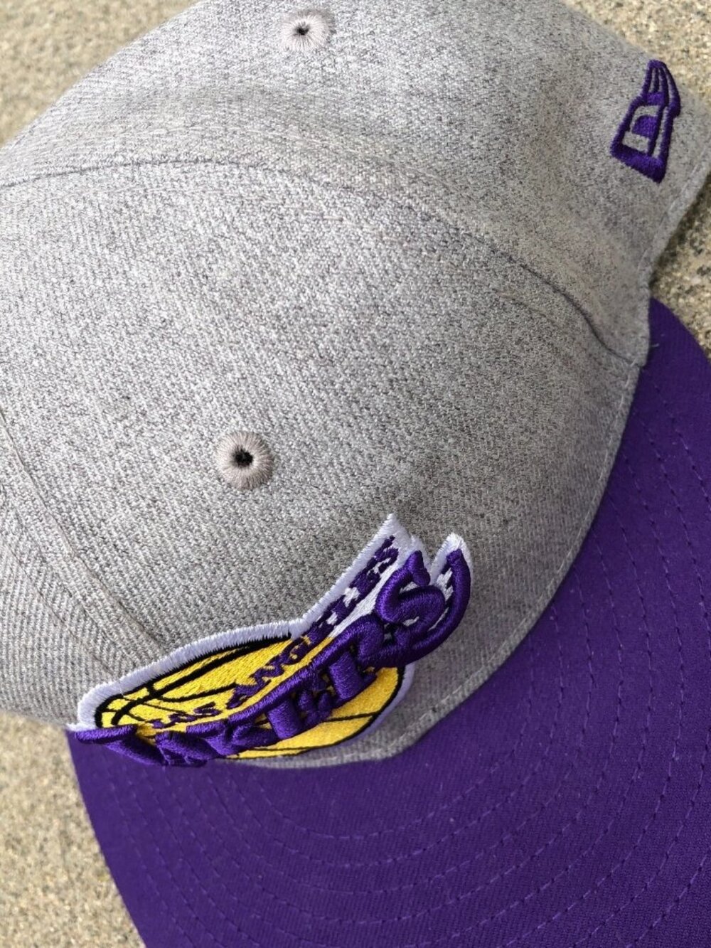 NEW ERA Los Angeles Lakers Snapback Hat Men's Adjustable Cap Grey Purple 9Fifty - Picture 6 of 8